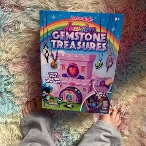 Jewelry Gemstone treasure